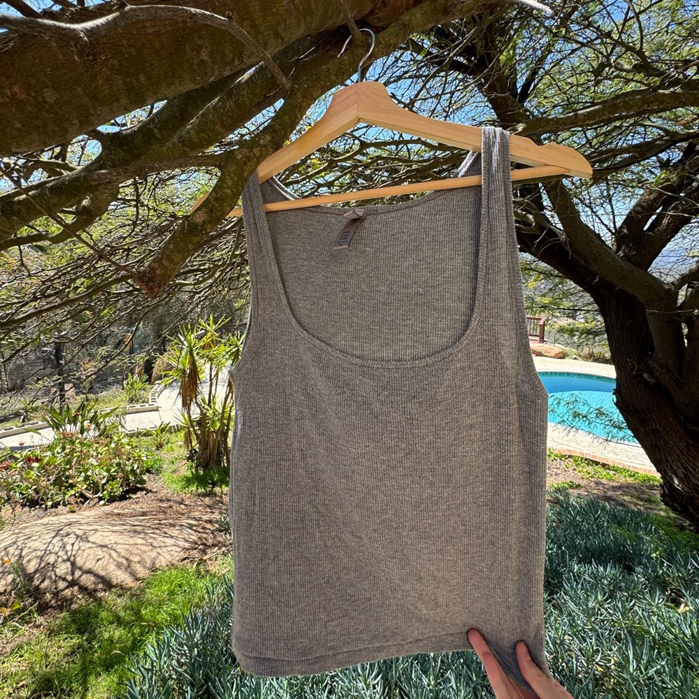 skims | heather grey tank